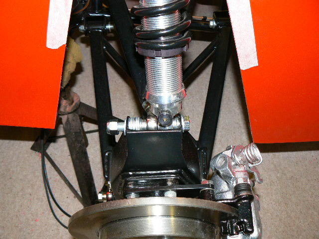Rescued attachment Driver side rear upright_hub mount.JPG